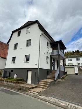 Foto - Mehrfamilienhaus, Wohnhaus zum Kaufen in Solms