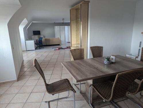 Foto - Wohnung Dachgeschoß Hausmeister Wohnung