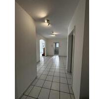 Charmante 3-Zimmer-Wohnung mit Balkon, Kachelofen & Stellplatz in ruhiger Lage von Bensheim