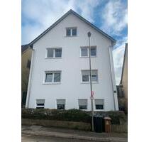 Vermiete 2 Zimmer Dachgeschosswohnung - Ludwigsburg Hoheneck