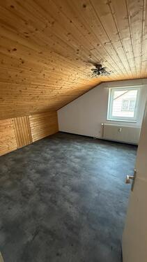 Foto - 2 Zimmer Dachgeschoßwohnung zur Miete in Weiden in der Oberpfalz