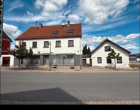 Foto - Mehrfamilienhaus mit Geschäft - 90.000,00&nbsp;EUR Kaufpreis, ca.&nbsp; 240,00&nbsp;m&sup2;