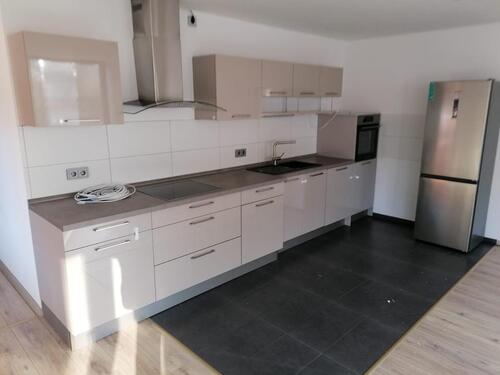 Foto - Wunderschöne 3-Zi Whg mit Balkon & EBK im Zentrum Fallersleben