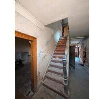 großes Mehrfamilienhaus in guter Lage von Aschersleben