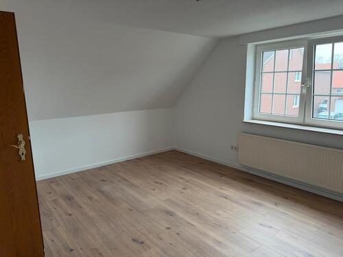 Foto - 4-Zimmer Wohnung 102 m²mit Garten,eigenem Eingang (Hauscharakter)