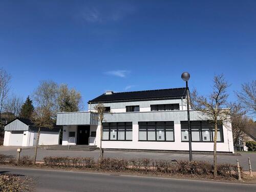 Foto - Zentrale Büro mit Lagerraum, IT-Infrastruktur und Stellpätzen