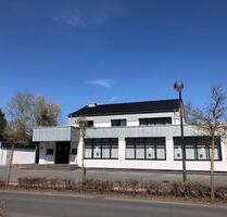 Zentrale Büro mit Lagerraum, IT-Infrastruktur und Stellpätzen - Stadtkyll