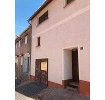 Sanierungsbedürftiges Altstadthaus in Löbejün mit Garage – Privat - Wettin-Löbejün