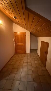 Foto - 2-Zi. Dachgeschosswohnung - 420,00 EUR Kaltmiete,