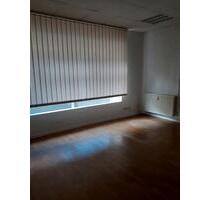 Büro-Ladenraum - 272,00 EUR Kaltmiete, ca.  32,00 m² in Zörbig (PLZ: 06780)