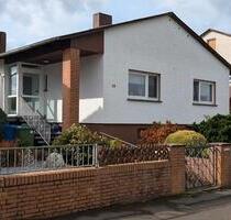 EFH Einfamilienhaus massiv mit großem Garten - Hungen