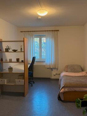 Foto - WG Zimmer für Studentin in Stuttgart Botnang