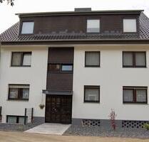 SOUTERRAINWOHNUNG 2,5 RAUM MIT SEPARATEM EINGANG U. EINBAUKÜCHE, - Bottrop Boy