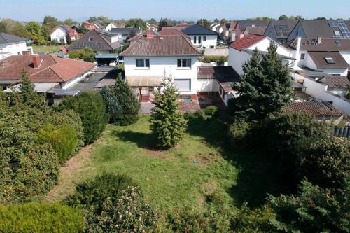 Foto - 920 m² Grundstück + Haus in Kernsanierung – riesiges Potenzial!