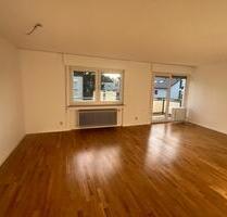 Helle 2-Zi.-Whg mit Balkon, Küche, Parkplatz - Herford