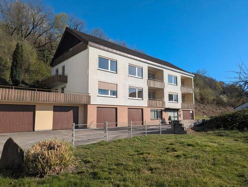 Foto - 30 Zimmer Mehrfamilienhaus, Wohnhaus in Großheubach