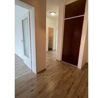 Helle 2-Zimmer-Wohnung in Stadtmitte mit 2 Balkone - Oberhausen