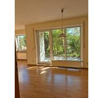 Lichtdurchflutete 3-Zimmer-Wohnung mit Garten - Rödental