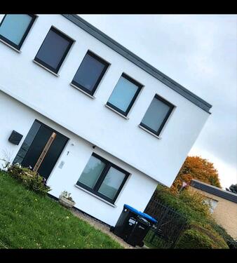 Foto - Wohnung zu Vermieten ca 64qm Neu Modernisiert inkl Terasse