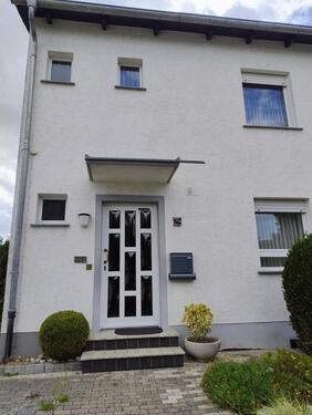 Foto - Doppelhaushälfte zu vermieten - 1.000,00&nbsp;EUR Kaltmiete, ca.&nbsp; 83,00&nbsp;m&sup2;