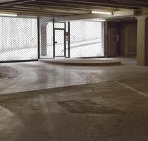 Tiefgaragenstellplatz Georg-Schumann-Straße 294 zu vermieten | 59 Euro Auto | 39 Euro Motorrad - Leipzig Nordwest