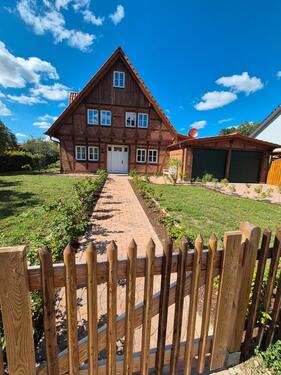 Foto - Einfamilienhaus - 1.300.000,00&nbsp;EUR Kaufpreis, ca.&nbsp; 180,00&nbsp;m&sup2;