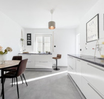 Moderne 2-Zimmer-Wohnung mit Balkon – Frisch Renoviert - Düsseldorf Stadtbezirk 2