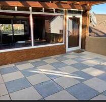 3 - Zimmer - Wohnung mit großer Terrasse und Wintergarten - Schwandorf