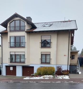 Foto - 2 Zimmer DG-Wohnung - 870,00&nbsp;EUR Kaltmiete, ca.&nbsp; 67,00&nbsp;m&sup2;