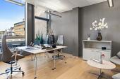 Foto - Exklusive Chef-Eckbüro-Lösung mit Blick auf Stuttgart – zentral & flexibel
