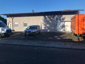 Foto - Wohnwagen Wohnmobil Camper Stellplatz eingezäunt ohne Dach