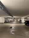 Foto - Tiefgaragenstellplatz - 100,00 EUR Miete,