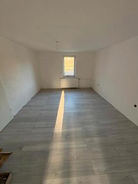 Foto - Sanierte Wohnung zum Mieten ! - 880,00&nbsp;EUR Kaltmiete, ca.&nbsp; 160,00&nbsp;m&sup2;