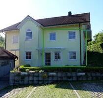 Ruhige 7-Zimmerwohnung mit 2 Terrassen und Gartenanteil - Taufkirchen (Vils)