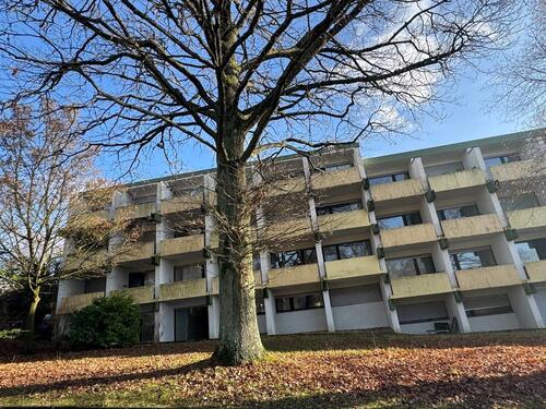 Foto - Großzügige Mietwohnung mit 2 kleinen Terrassen und PKW-Stellplatz