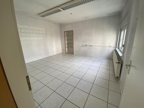 Foto - Ebenerdige Zwei Zimmer , Küche , Bad , Wohnung