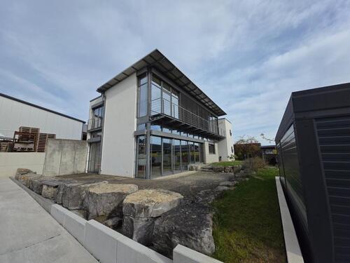 Foto - Modernes Wohn- oder Bürohaus in Weil im Schönbuch