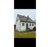 Haus mit Garten zur Vermietung - 1.150,00&nbsp;EUR Kaltmiete, ca.&nbsp; 88,00&nbsp;m&sup2; in Rohr in Niederbayern (PLZ: 93352)