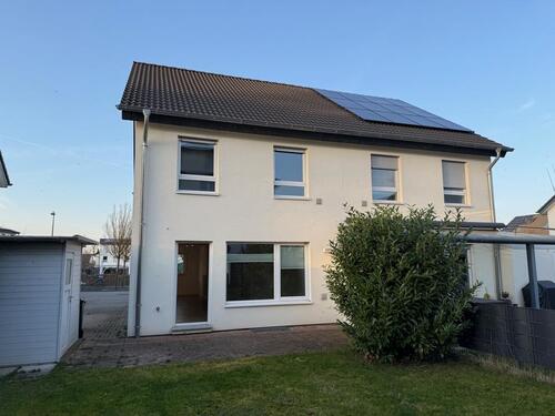 Foto - SANKT AUGUSTIN helle Einfam. Doppelhaushälfte, 4 Zimmer, 125 m² Wfl. Vollkeller, Garten, Stellplätze