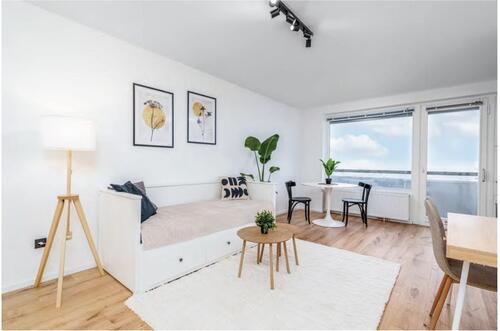 Foto - Löffelfertiges Design-Apartment mit Alpenblick, Balkon & Pool in München-Solln