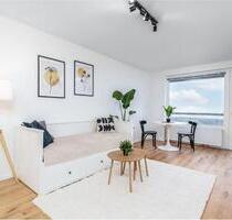 Löffelfertiges Design-Apartment mit Alpenblick, Balkon & Pool in München-Solln