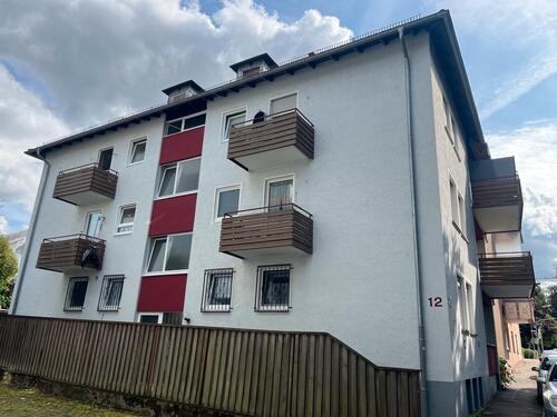 Foto - 3-Zimmer-Wohnung mit 4. Zimmer im DG, 2 Balkone & Garage