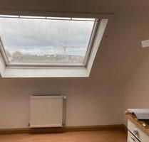 Helle 2-Zimmer-Dachgeschoss Wohnung - Köln Mülheim