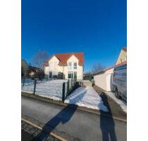 DHH - Haus 146,00 qm² mit Garten & Garage in Kulmain