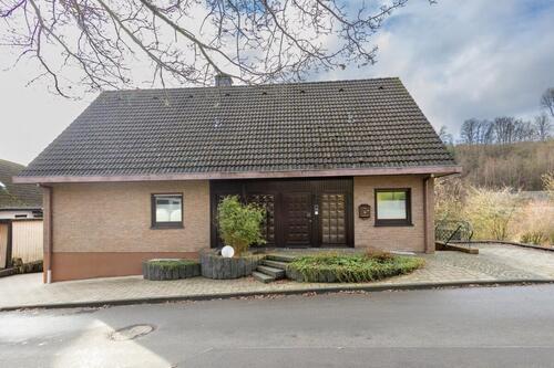 Foto - Gepflegte 2 Zimmer Wohnung mit Stellplatz in Olpe-Rehringhausen