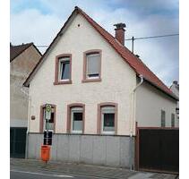 Kernsaniertes Einfamilienhaus mit Hof und Garten - Worms Vororte Südwest