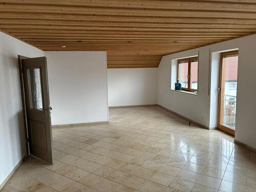 Foto - 4 Zimmer Dachgeschoßwohnung zur Miete in Adelschlag