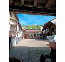romantischer Vierseitenhof - 299.000,00&nbsp;EUR Kaufpreis, ca.&nbsp; 160,00&nbsp;m&sup2; in Bad König (PLZ: 64732)