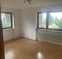 3 Zimmer Wohnung Erdgeschoss Küche Bad Wc Abstellraum Terasse - Giengen an der Brenz