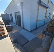 ab 01.11. Lichtdurchflutete 3‑Zi-Wohnung mit großer Dachterrasse - Berlin Lichtenberg